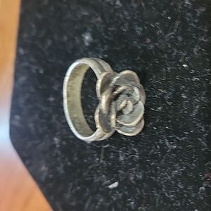 Silpada silver rose shaped ring size 8